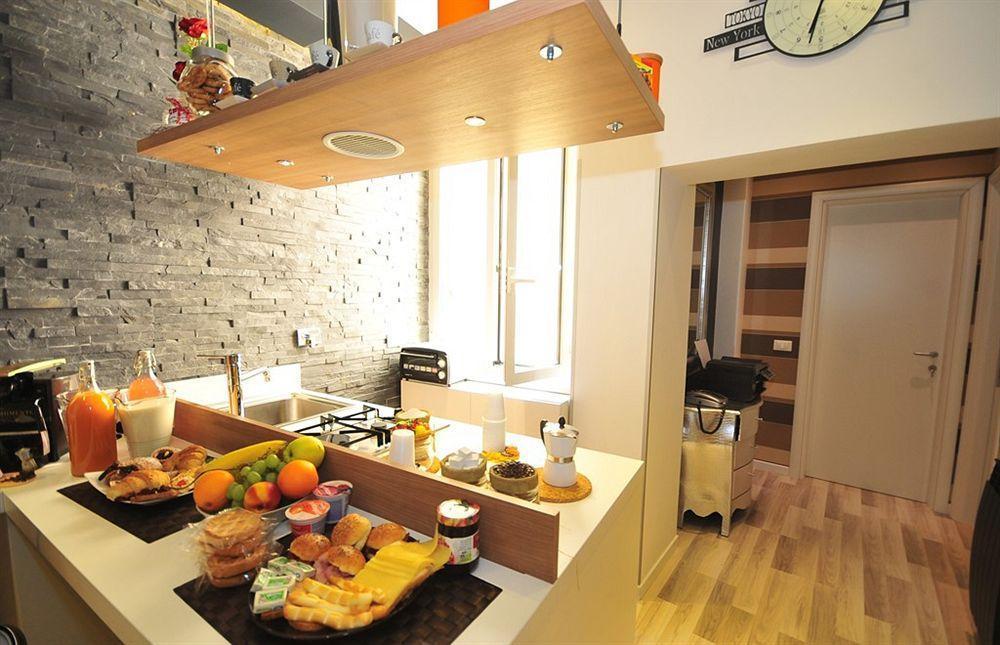 Bed and Breakfast Living Рим Екстер'єр фото