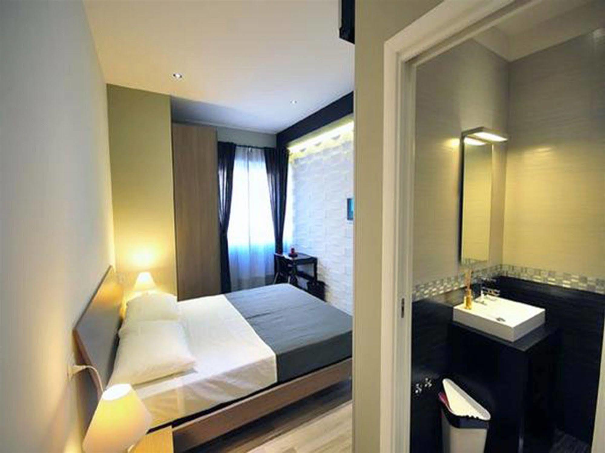 Bed and Breakfast Living Рим Екстер'єр фото